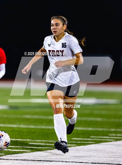 Thumbnail 3 in Troy vs. Mater Dei (CIF SS D1 Final)  photogallery.