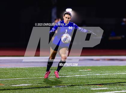 Thumbnail 3 in Troy vs. Mater Dei (CIF SS D1 Final)  photogallery.