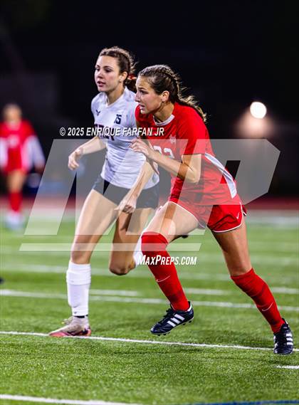 Thumbnail 2 in Troy vs. Mater Dei (CIF SS D1 Final)  photogallery.