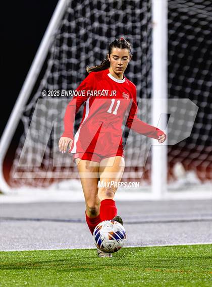 Thumbnail 3 in Troy vs. Mater Dei (CIF SS D1 Final)  photogallery.