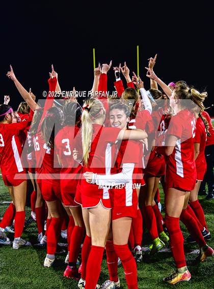 Thumbnail 1 in Troy vs. Mater Dei (CIF SS D1 Final)  photogallery.
