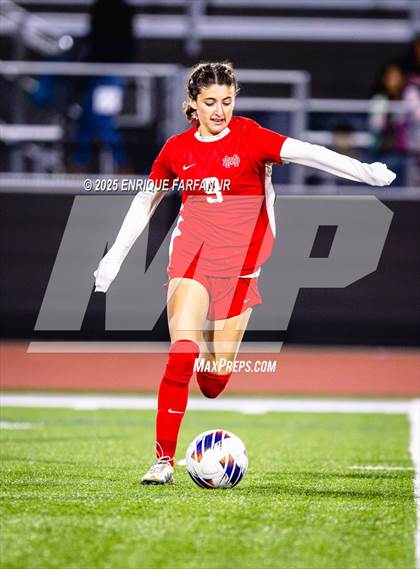 Thumbnail 1 in Troy vs. Mater Dei (CIF SS D1 Final)  photogallery.