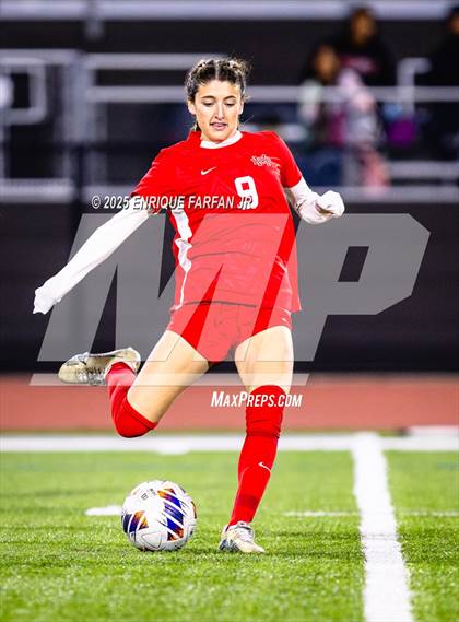 Thumbnail 2 in Troy vs. Mater Dei (CIF SS D1 Final)  photogallery.