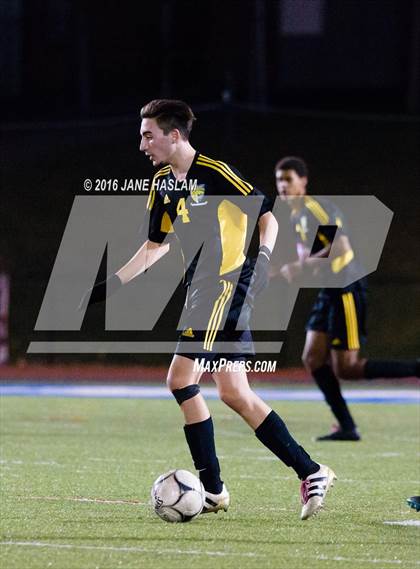 Thumbnail 2 in Hastings vs. Westhill (NYSPHSAA Class B Final) photogallery.