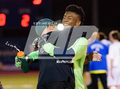 Thumbnail 2 in Hastings vs. Westhill (NYSPHSAA Class B Final) photogallery.