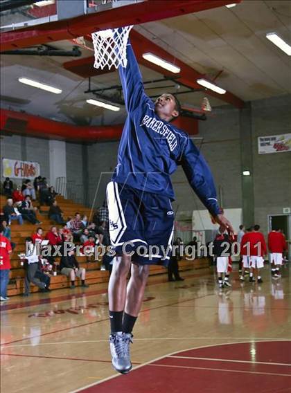 Thumbnail 2 in Bakersfield @ Centennial photogallery.