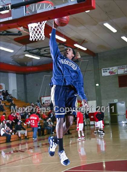 Thumbnail 3 in Bakersfield @ Centennial photogallery.