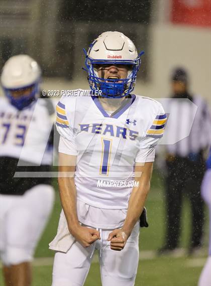 Thumbnail 2 in Spring Hill vs. Rector (AAA 8 Man Final) photogallery.