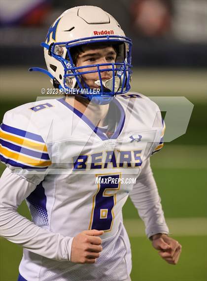 Thumbnail 2 in Spring Hill vs. Rector (AAA 8 Man Final) photogallery.