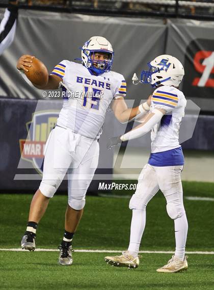 Thumbnail 1 in Spring Hill vs. Rector (AAA 8 Man Final) photogallery.