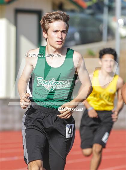 Thumbnail 1 in FVL Championships (100, 200, 400, 800 Meter) photogallery.