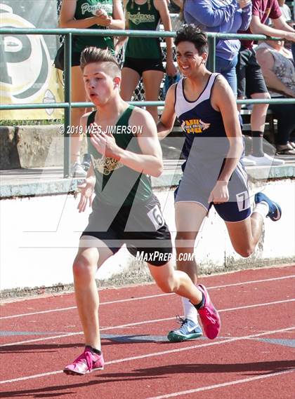 Thumbnail 2 in FVL Championships (100, 200, 400, 800 Meter) photogallery.