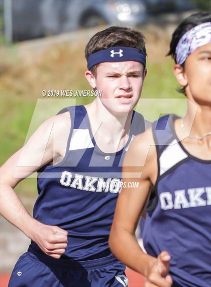 Thumbnail 2 in FVL Championships (100, 200, 400, 800 Meter) photogallery.