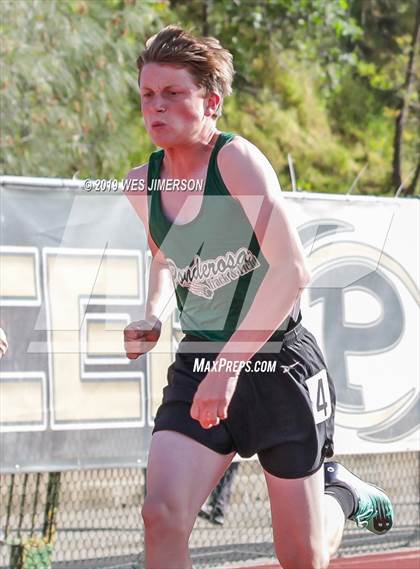 Thumbnail 1 in FVL Championships (100, 200, 400, 800 Meter) photogallery.