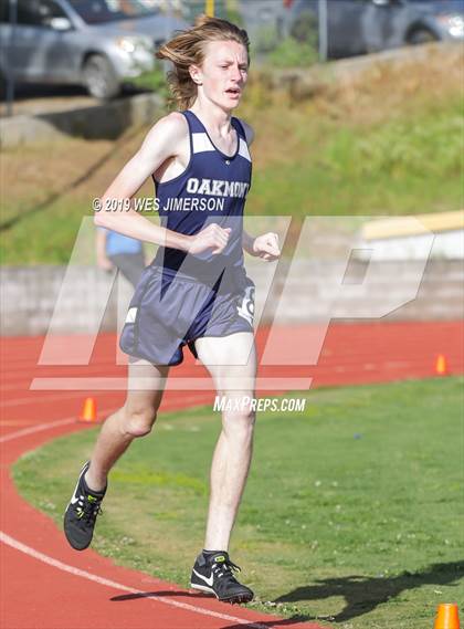 Thumbnail 1 in FVL Championships (100, 200, 400, 800 Meter) photogallery.