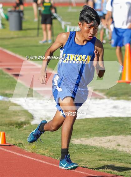 Thumbnail 2 in FVL Championships (100, 200, 400, 800 Meter) photogallery.
