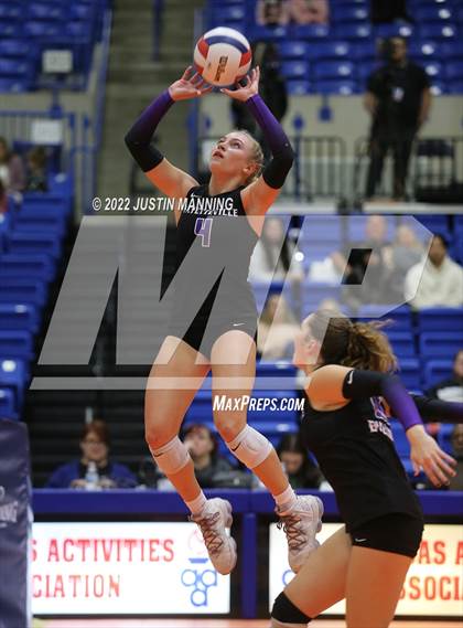 Thumbnail 3 in Fayetteville vs. Southside (AAA 6A State Final) photogallery.