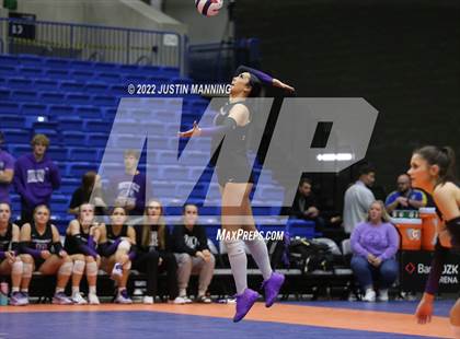 Thumbnail 2 in Fayetteville vs. Southside (AAA 6A State Final) photogallery.