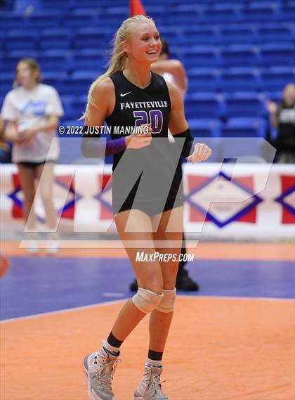 Thumbnail 3 in Fayetteville vs. Southside (AAA 6A State Final) photogallery.