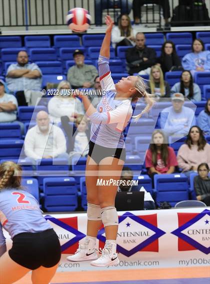 Thumbnail 3 in Fayetteville vs. Southside (AAA 6A State Final) photogallery.