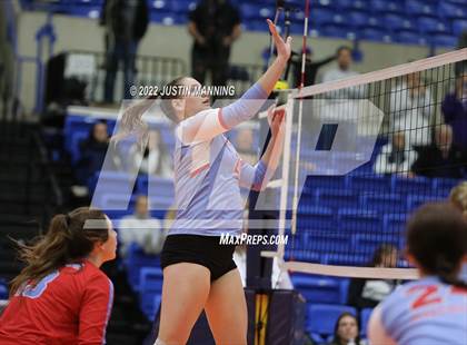 Thumbnail 1 in Fayetteville vs. Southside (AAA 6A State Final) photogallery.