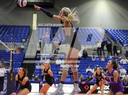 Thumbnail 3 in Fayetteville vs. Southside (AAA 6A State Final) photogallery.