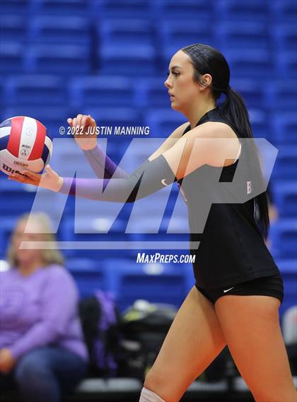 Thumbnail 1 in Fayetteville vs. Southside (AAA 6A State Final) photogallery.