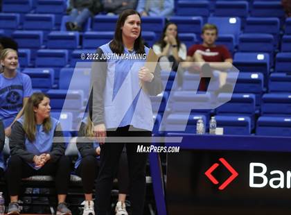 Thumbnail 2 in Fayetteville vs. Southside (AAA 6A State Final) photogallery.