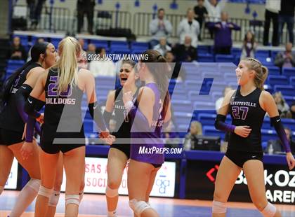 Thumbnail 2 in Fayetteville vs. Southside (AAA 6A State Final) photogallery.