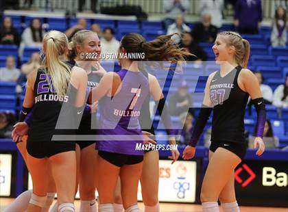 Thumbnail 3 in Fayetteville vs. Southside (AAA 6A State Final) photogallery.