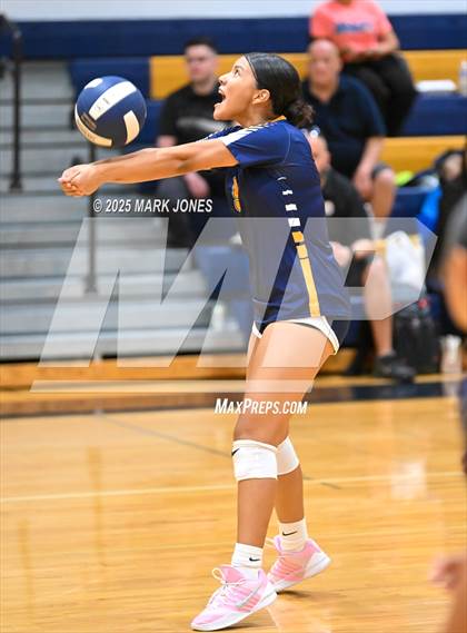 Thumbnail 2 in JV: Bourgade Catholic vs. Gilbert Christian photogallery.