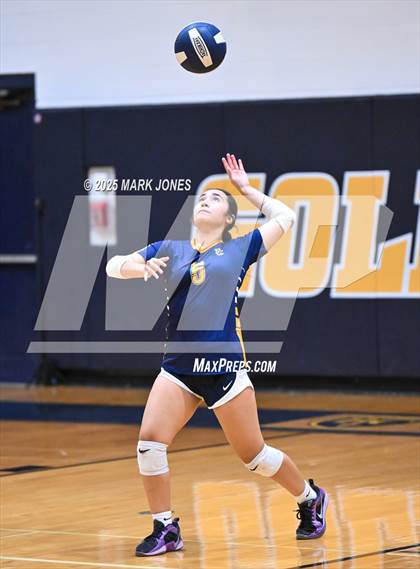 Thumbnail 3 in JV: Bourgade Catholic vs. Gilbert Christian photogallery.