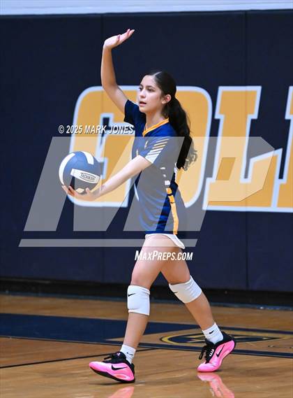 Thumbnail 2 in JV: Bourgade Catholic vs. Gilbert Christian photogallery.