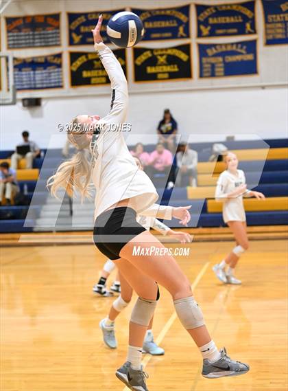 Thumbnail 1 in JV: Bourgade Catholic vs. Gilbert Christian photogallery.