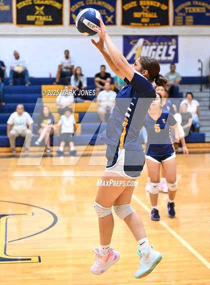 Thumbnail 1 in JV: Bourgade Catholic vs. Gilbert Christian photogallery.