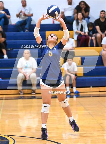 Thumbnail 1 in JV: Bourgade Catholic vs. Gilbert Christian photogallery.