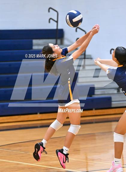 Thumbnail 3 in JV: Bourgade Catholic vs. Gilbert Christian photogallery.