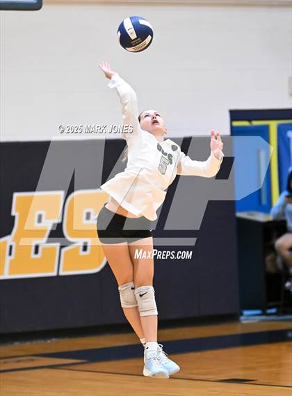 Thumbnail 1 in JV: Bourgade Catholic vs. Gilbert Christian photogallery.