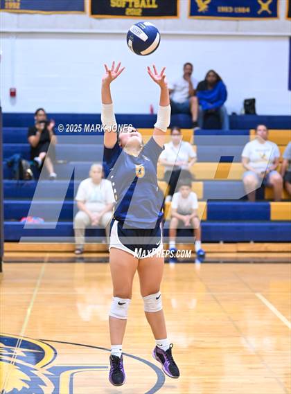 Thumbnail 2 in JV: Bourgade Catholic vs. Gilbert Christian photogallery.