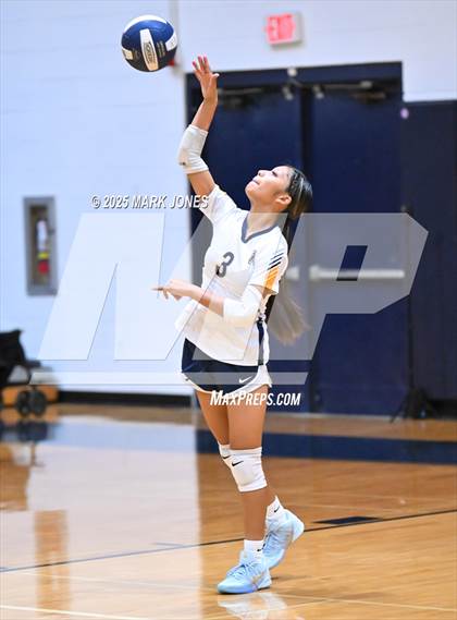 Thumbnail 1 in JV: Bourgade Catholic vs. Gilbert Christian photogallery.