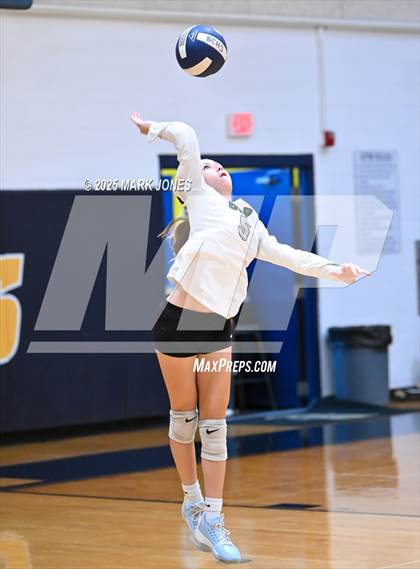 Thumbnail 1 in JV: Bourgade Catholic vs. Gilbert Christian photogallery.