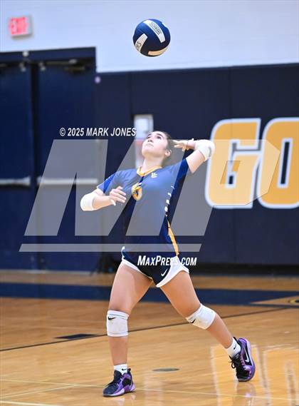 Thumbnail 2 in JV: Bourgade Catholic vs. Gilbert Christian photogallery.