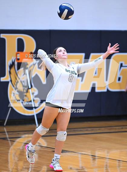 Thumbnail 1 in JV: Bourgade Catholic vs. Gilbert Christian photogallery.