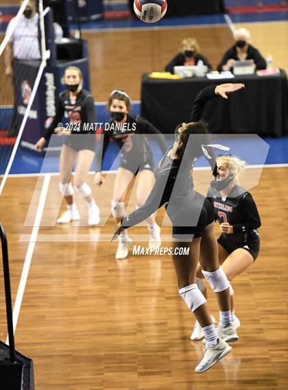 Thumbnail 3 in Eaton vs. Sterling (CHSAA 3A Final) photogallery.