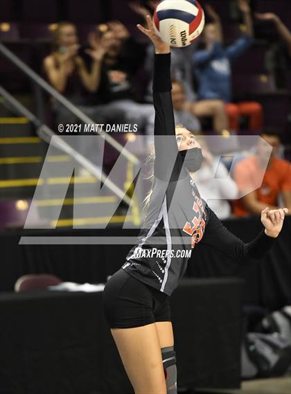 Thumbnail 2 in Eaton vs. Sterling (CHSAA 3A Final) photogallery.