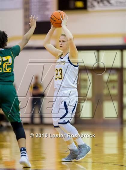 Thumbnail 3 in Poth vs. Cole (3A Area Playoffs) photogallery.