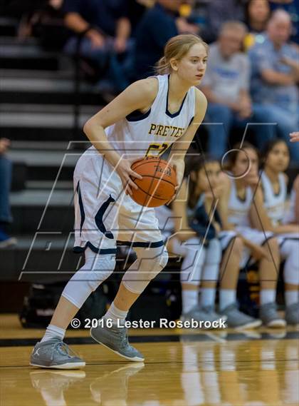 Thumbnail 2 in Poth vs. Cole (3A Area Playoffs) photogallery.