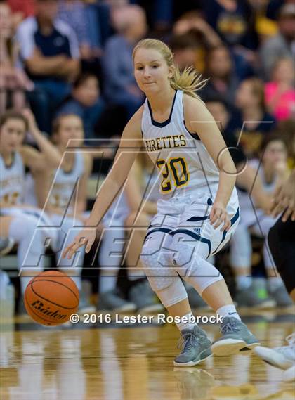 Thumbnail 1 in Poth vs. Cole (3A Area Playoffs) photogallery.