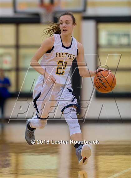 Thumbnail 1 in Poth vs. Cole (3A Area Playoffs) photogallery.