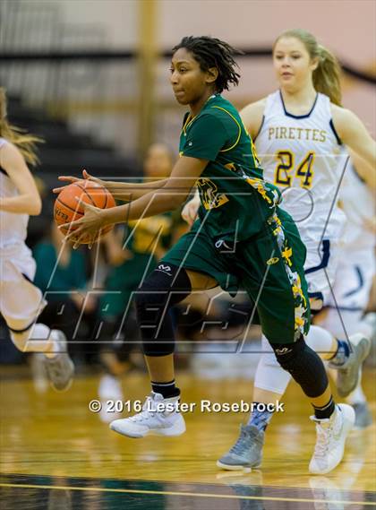Thumbnail 1 in Poth vs. Cole (3A Area Playoffs) photogallery.